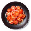 Tomatensalat mit Zwiebeln